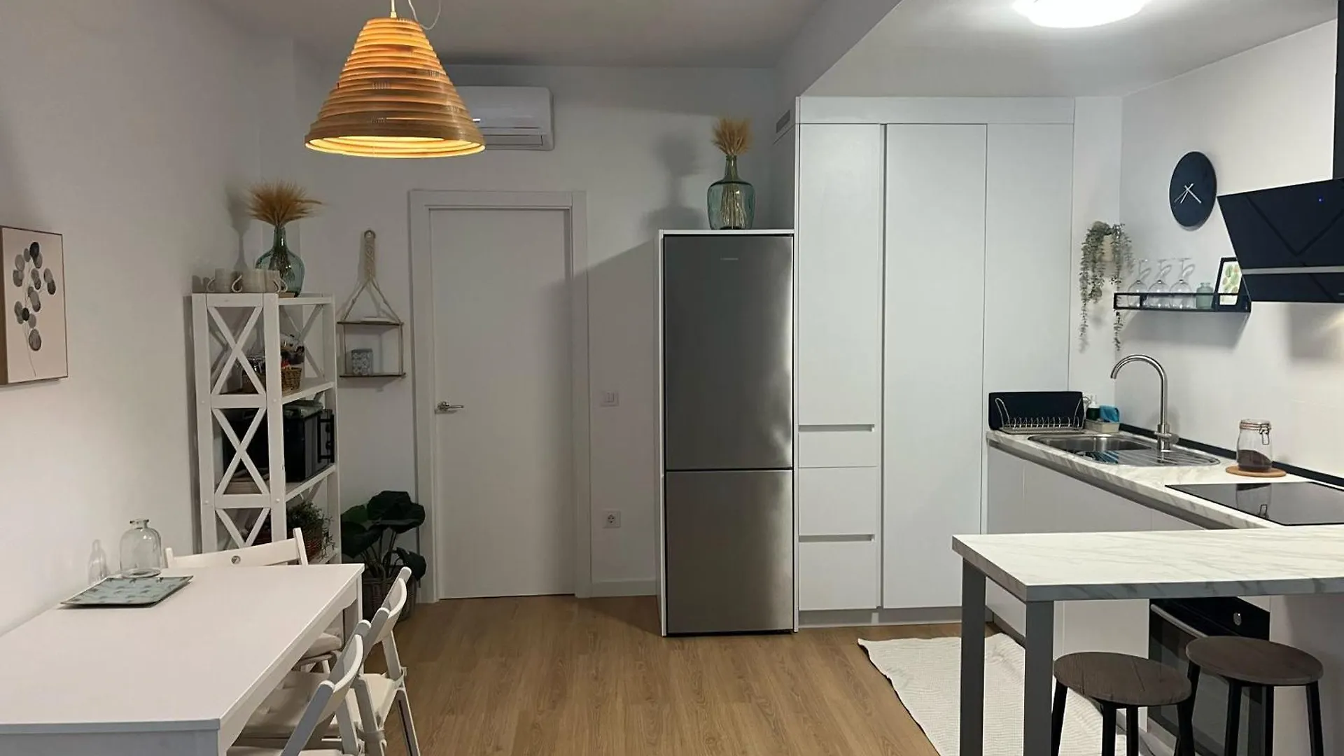 Apartamento Turistico Damajuana Espartinas Spain